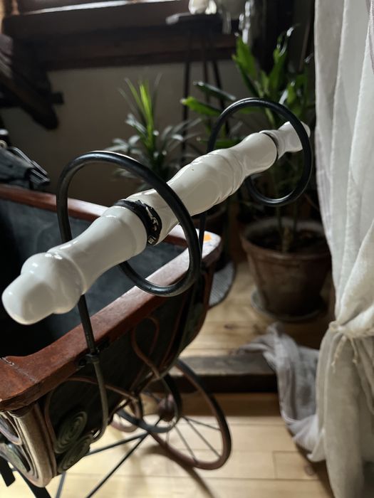 Винтидж количка за кукли