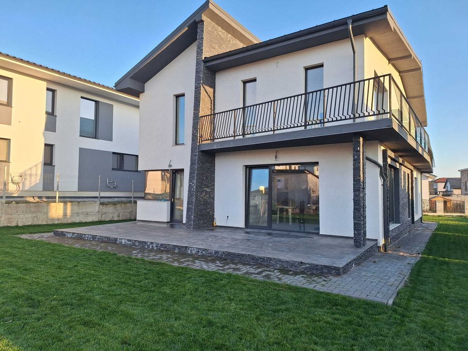 Vand Casa-Persoana Fizica