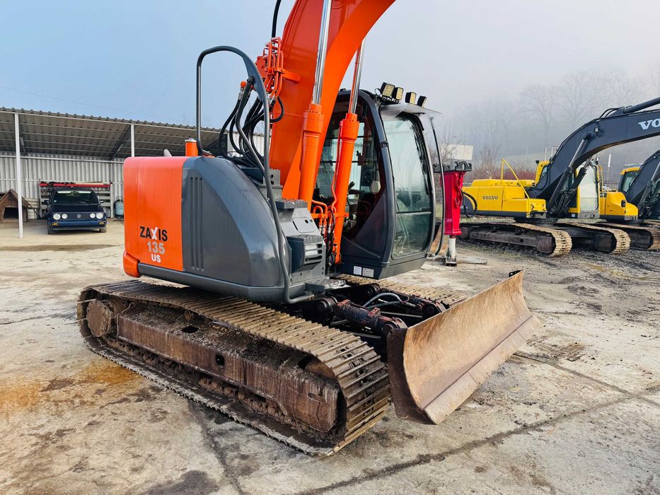 Excavator senile cu lama Hitachi ZX 135, an 2010, 15 tone, 2 cupe, TOP
