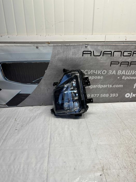 Десен и ляв халоген Mitsubishi L200 2019-