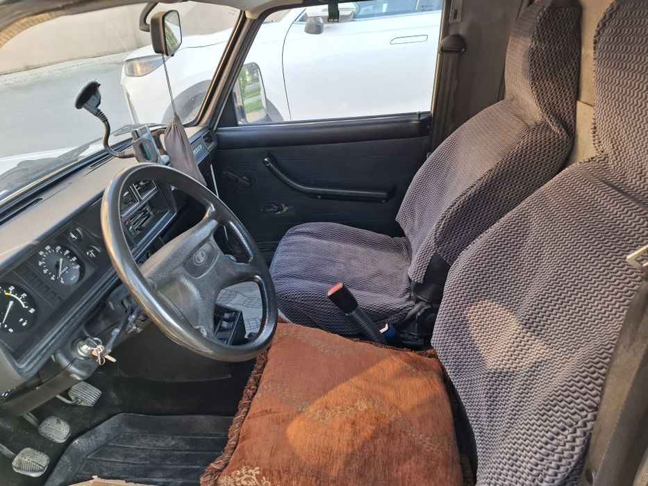 Продам ИЖ 2117 год 2011