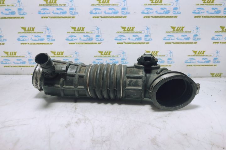 Furtun admisie turbo 2.2 crd om651 04891962ac Jeep Compass 1 (facelift)  [din 2011 pana  2013] seri