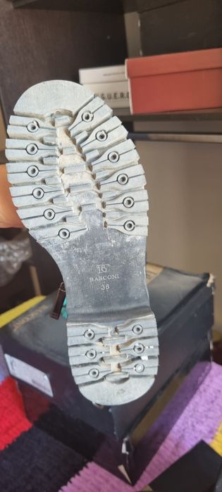 Продам обувь натуралка