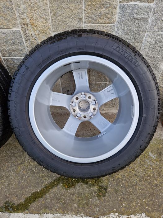 AUDI 225/55-17 PIRELLI 4G0071497