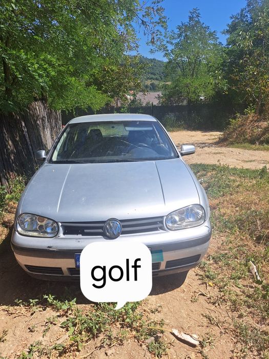 Vând golf 4 1.4 benzina plus GPL