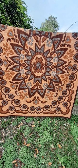 Продавам вълнени одеала 8броя.