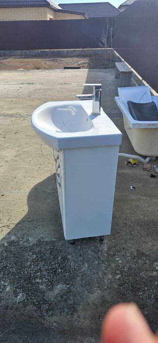 Раковина, ванна, туалет