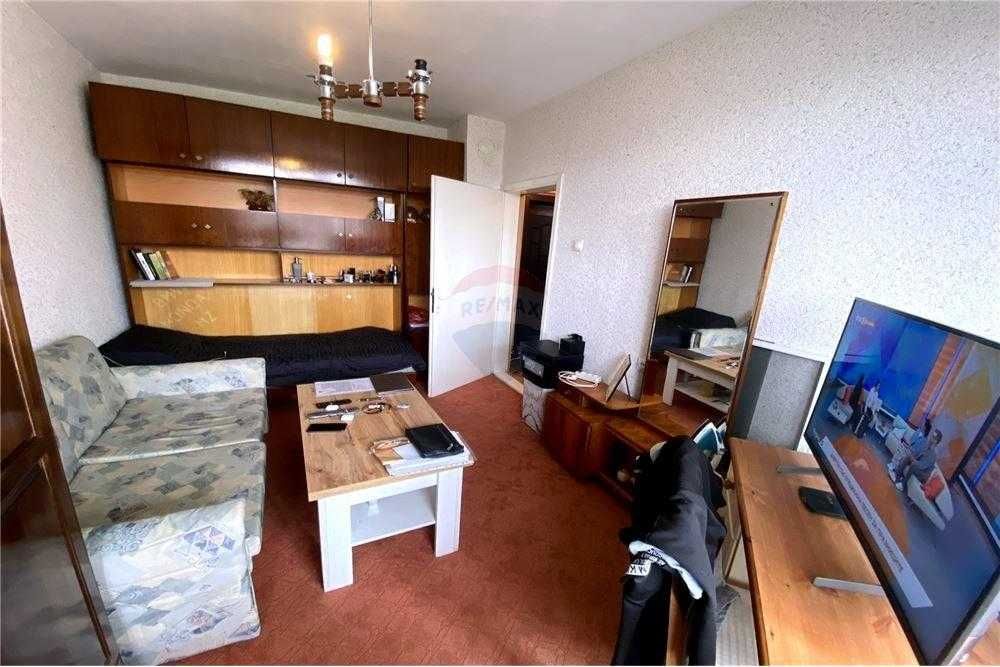 Продава се Двустаен апартамент в Разград, Възраждане - 55 кв.м за 1159 €/кв.м - Снимка #2