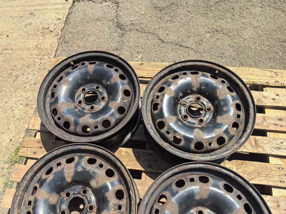 15 цола 5 х 100 мм Фолксваген / Ауди / Шкода - 6 Инча / ЕТ 38