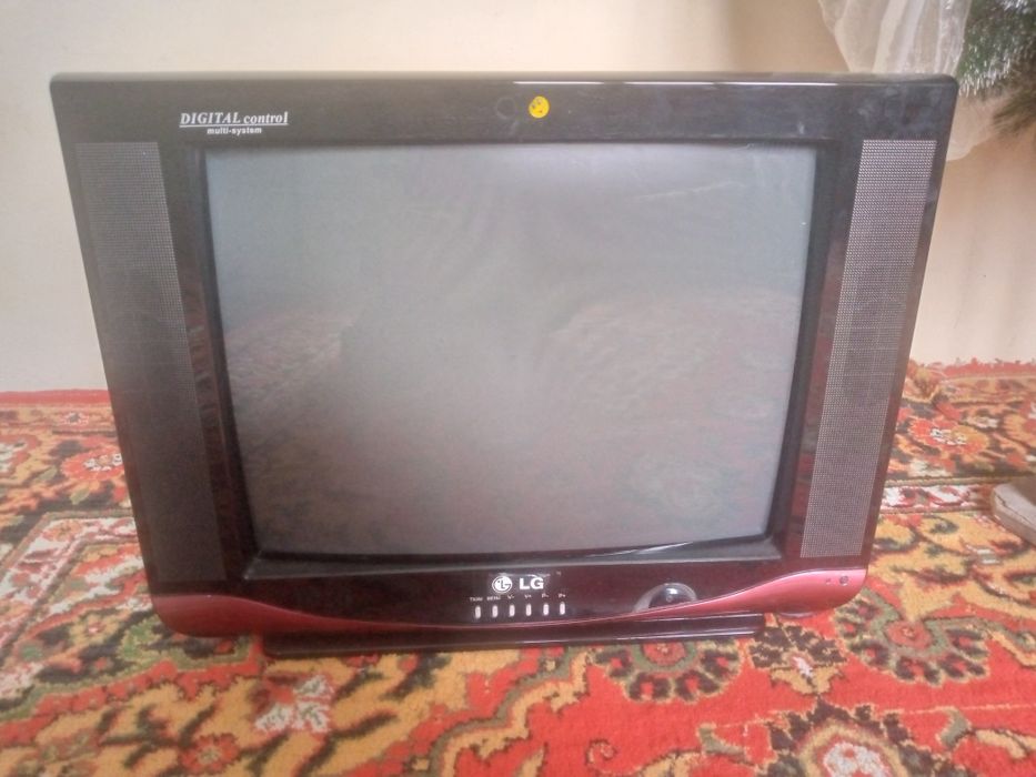 Televizor LG legenda