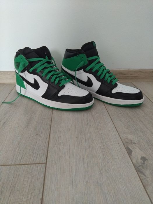 Air Jordan 1 High Lucky Green
