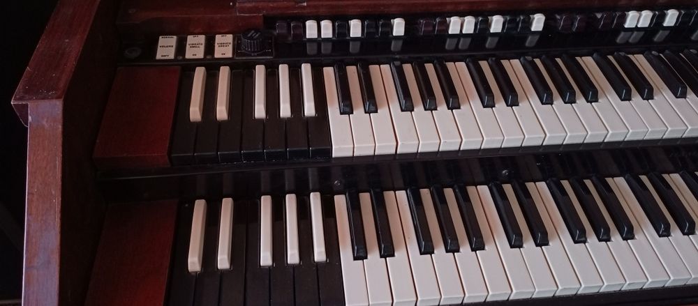 Hammond organ RT3
