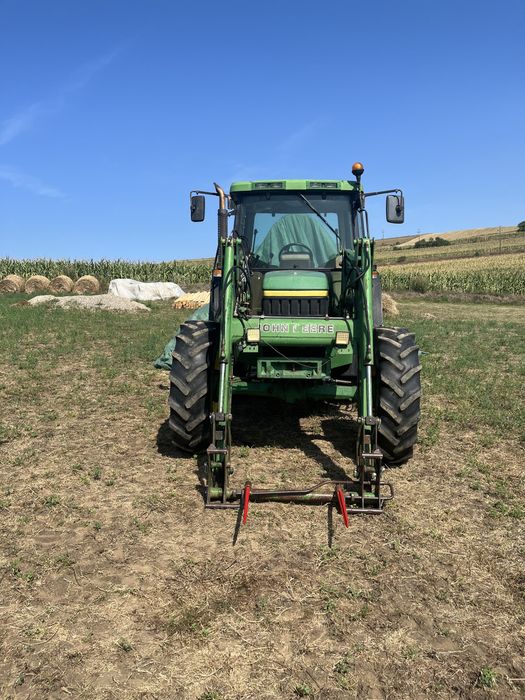 John deere 6300 cu incarcator