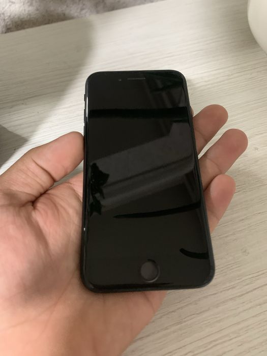 Айфон SE 2022 Б/У 128 гб