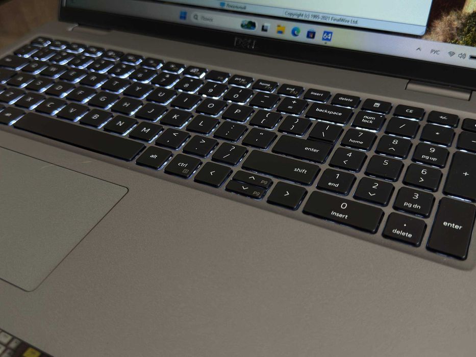 DELL Latitude 5520 Intel Core i5-1135G7 озу16гб 256ssd