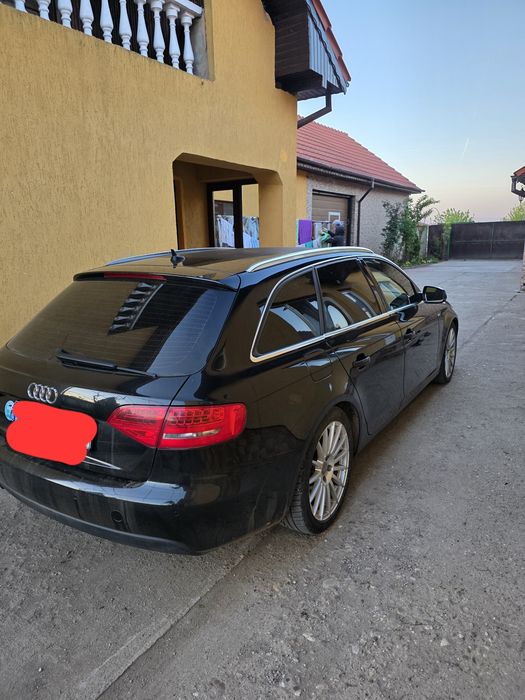 vând autoturism audi a4
