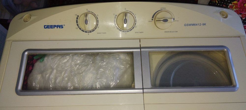Продаётся стиральная машинка полуавтомат