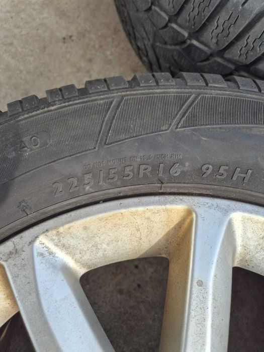 Set jante aliaj cu anvelope 225/55/R16 M+S 5x112 AUDI A4 B8