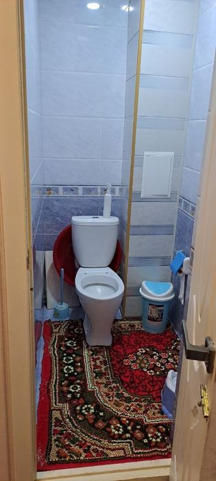 Uy sotiladi Navoiy shaxar Mahmud tarobiy 7 dom 96 xonadon