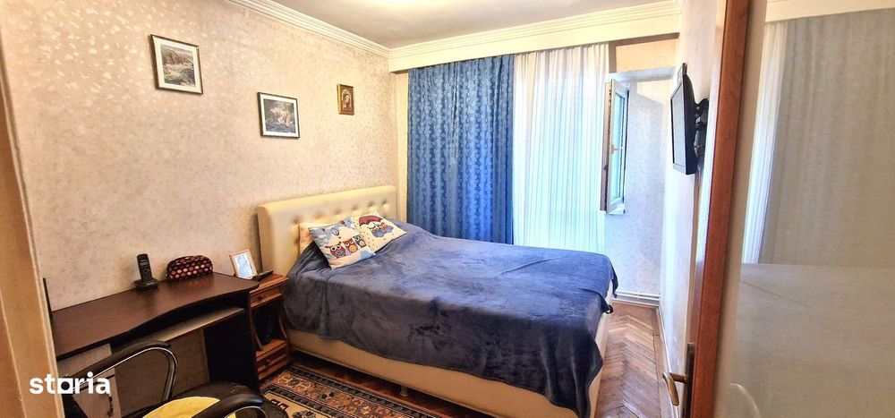 Trei camere decomandat etajul 1, Dacia