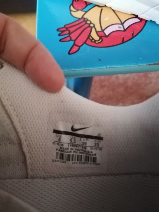 Adidași damă marimea 39, Nike piele + Tex