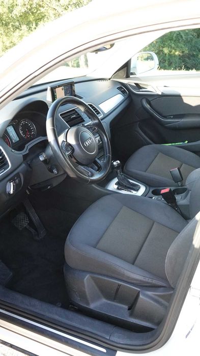 Продавам 2011 Audi Q3 TDI CarPlay