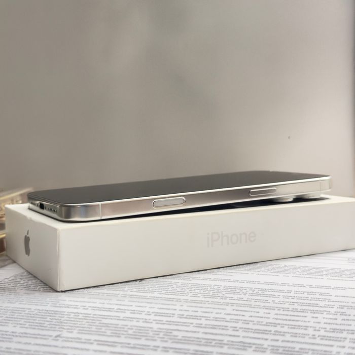 iPhone 16 Pro Max 512GB White Titanium – Отлично състояние