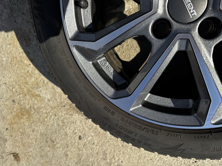 Roti hyundai i20 r16