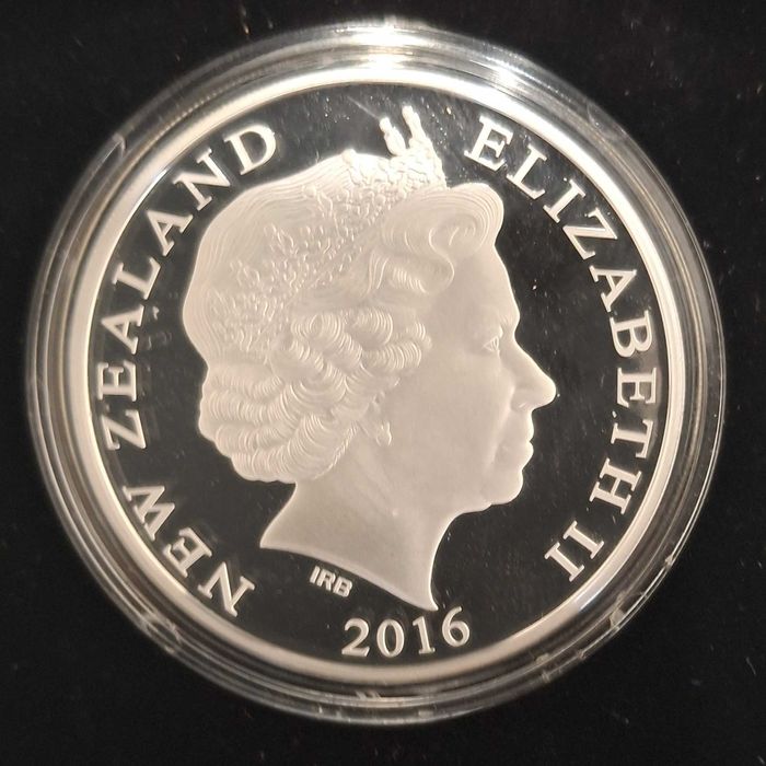 Новозенландска сребърна монета