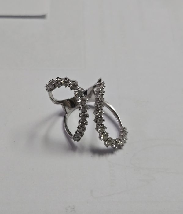 Златен пръстен с диаманти 1.27 CT/6.5  гр 18к