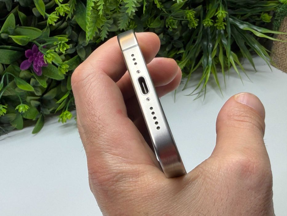 iPhone 15 Pro 128GB Natural Titanium