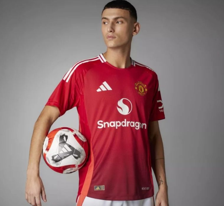 Оригинална тениска Manchester United /Манчестър Юнайтед