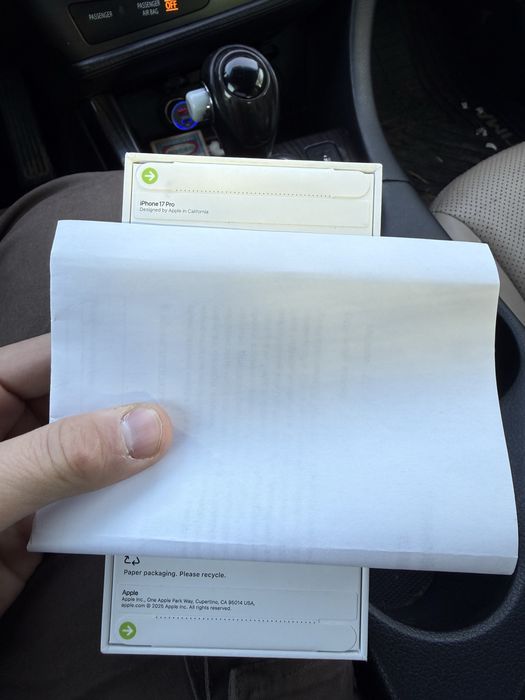 Продам айфон 17 про