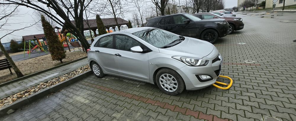 Urgent vând Hyundai i30