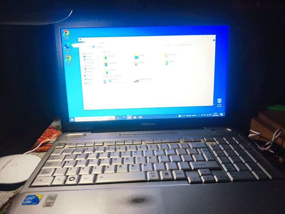 Laptop Toshiba – i3 • 6GB RAM •hdd 500Gb • Funcționează doar la priză