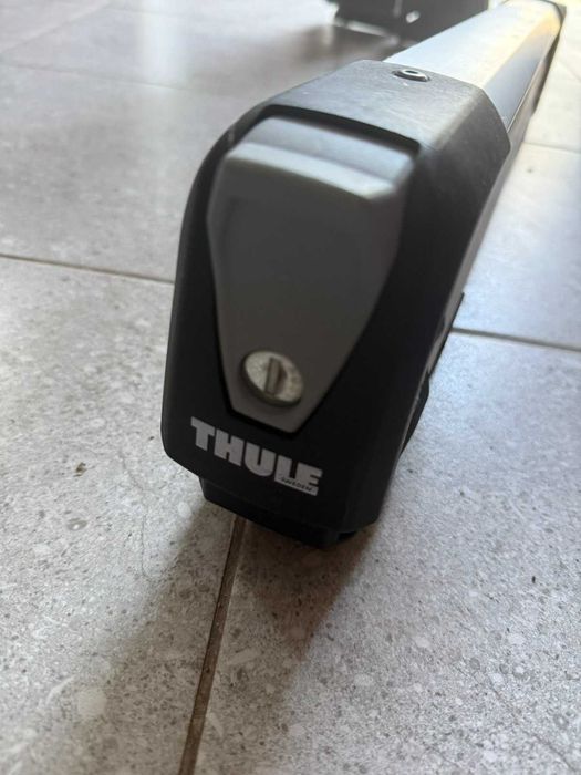 Оригинални напречни греди Citroën + държачи за ски Thule