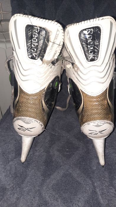 Продам коньки REEBOK