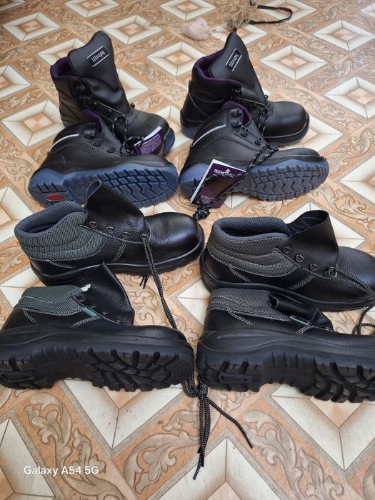 Продам новые ботиньки размеры 38.39.40