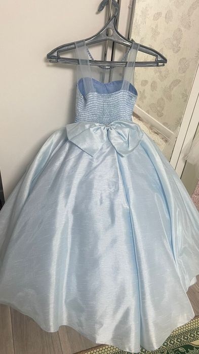 Нарядные платья для девочек