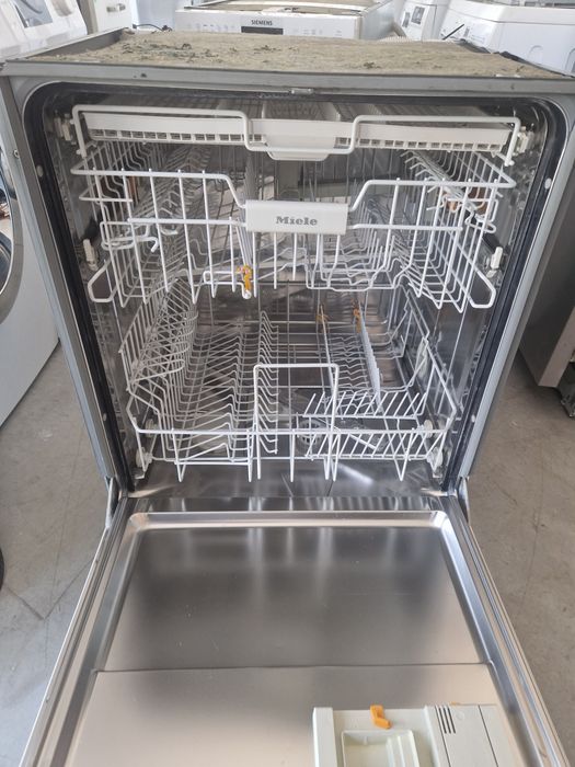 Съдомиялна машина MIELE XXL