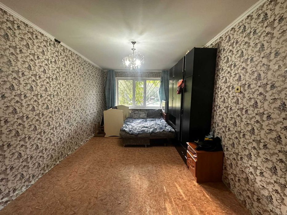 Продам 2-х комнатную квартиру на 7 мкр!