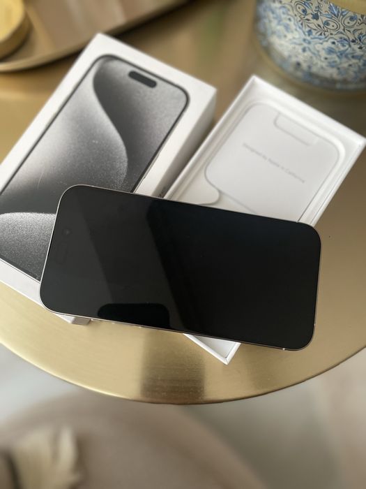 НАМАЛЕН iPhone 15 Pro White Titanium 128