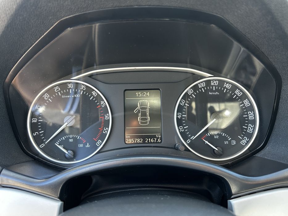 SKODA Octavia 2010 — imagine 5