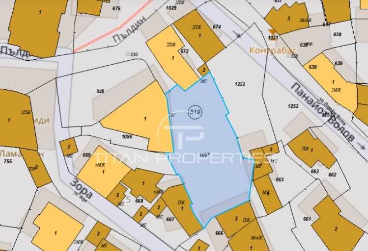 Парцел за продажба в Стария град