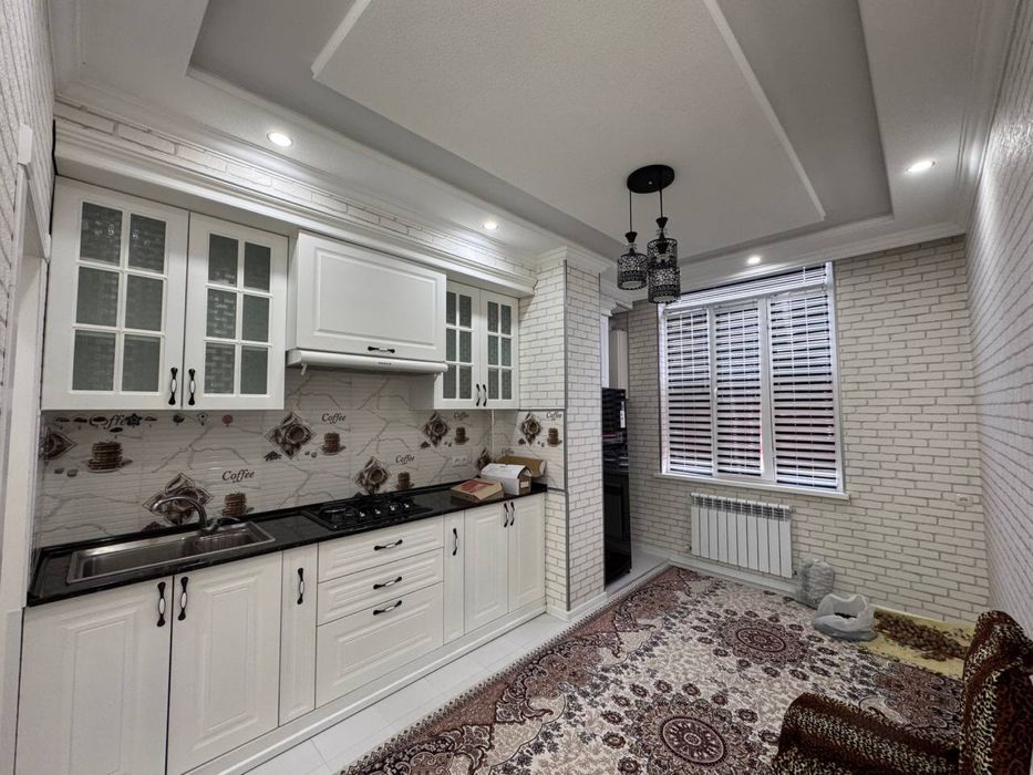 Vokzal Saodatda uy sotiladi 2x xonali!!!