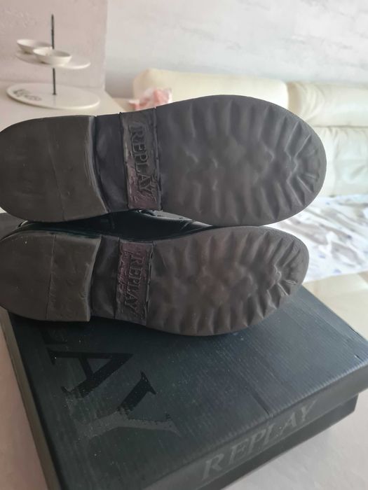 Replay - естествена кожа