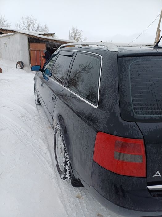 Ауди.  уневерсал