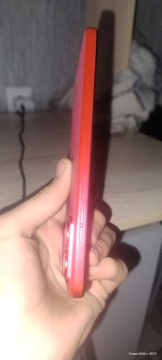 Продам телефон moto g85 5G новый