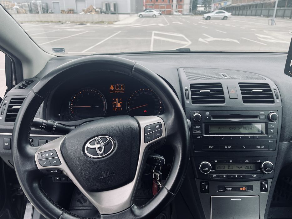 Toyota Avensis-1.8 benzin 147hp.