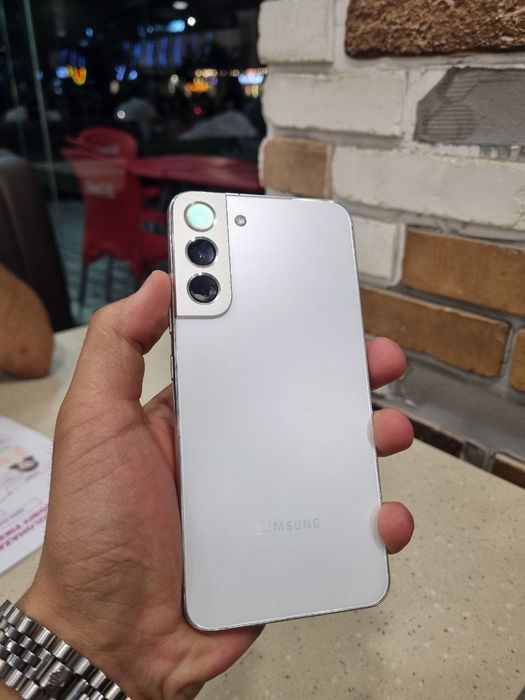 Samsung s 22 + plus
